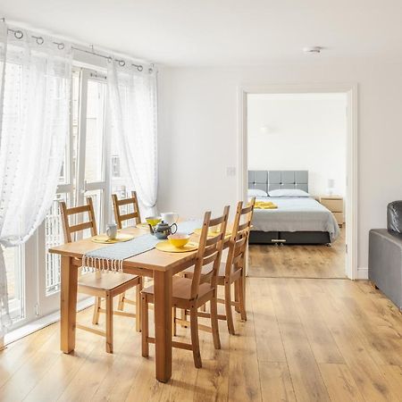 Comfortable And Bright Apartment In Tower Bridge London Eksteriør billede