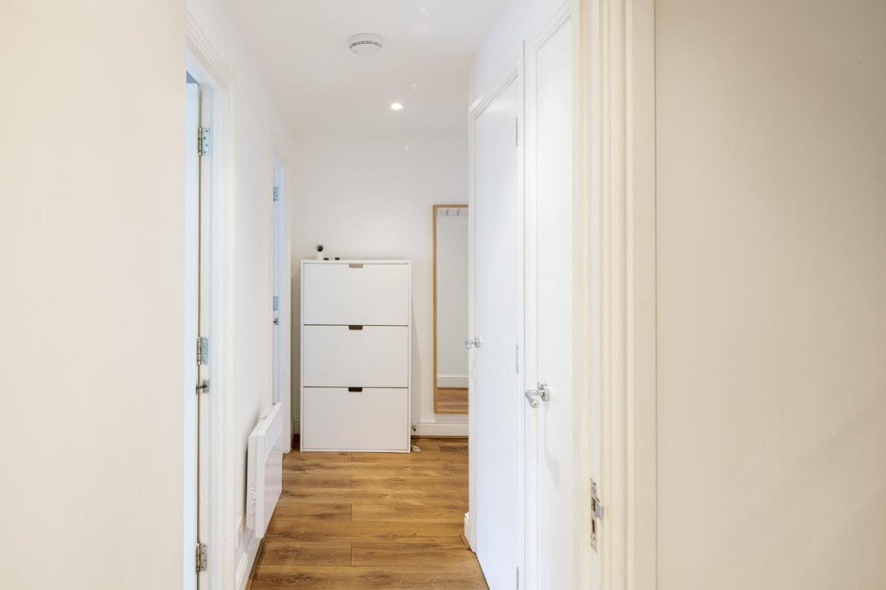 Comfortable And Bright Apartment In Tower Bridge London Eksteriør billede